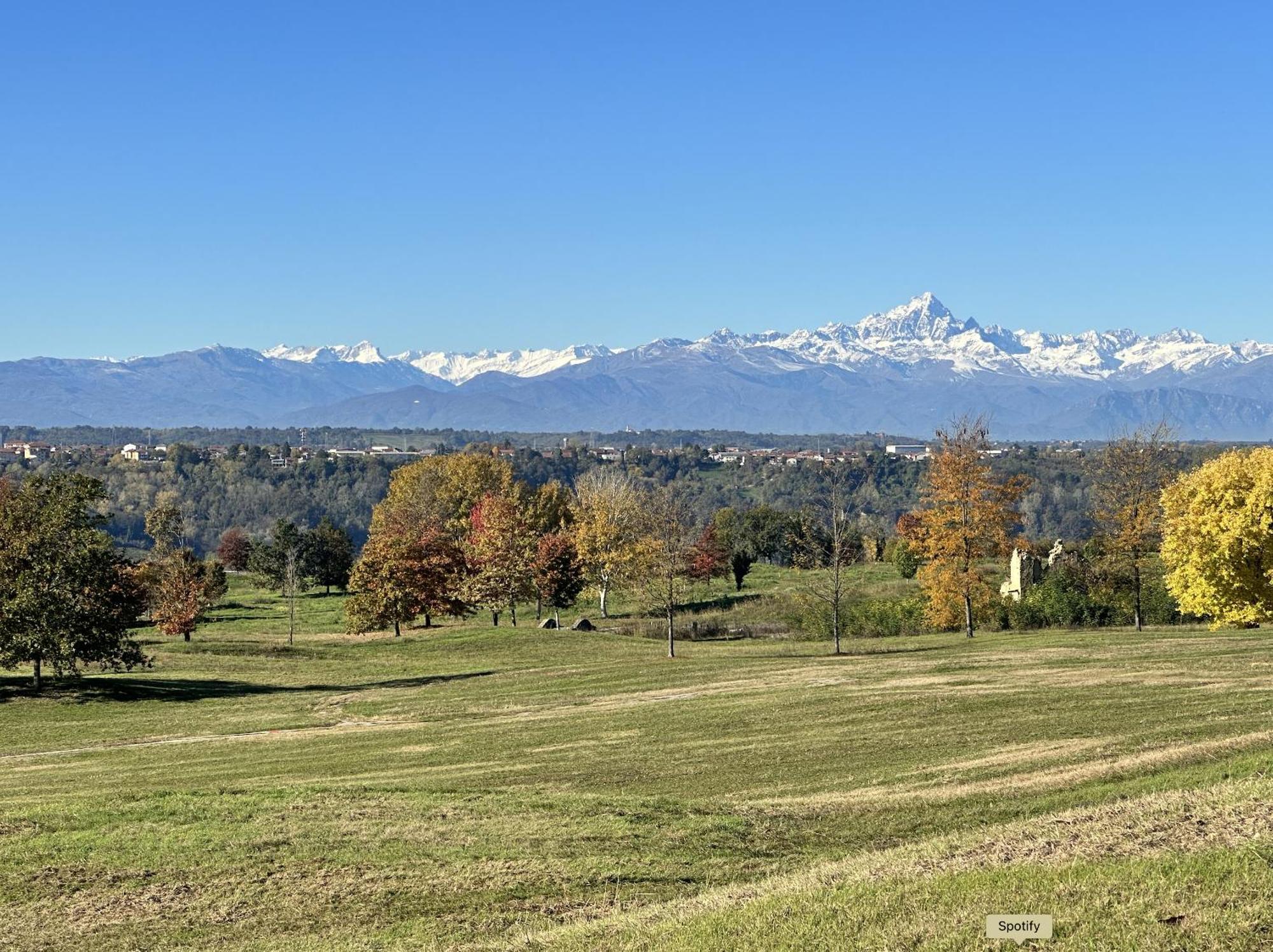 Just Langhe Casa Barolo Villa Новело Екстериор снимка
