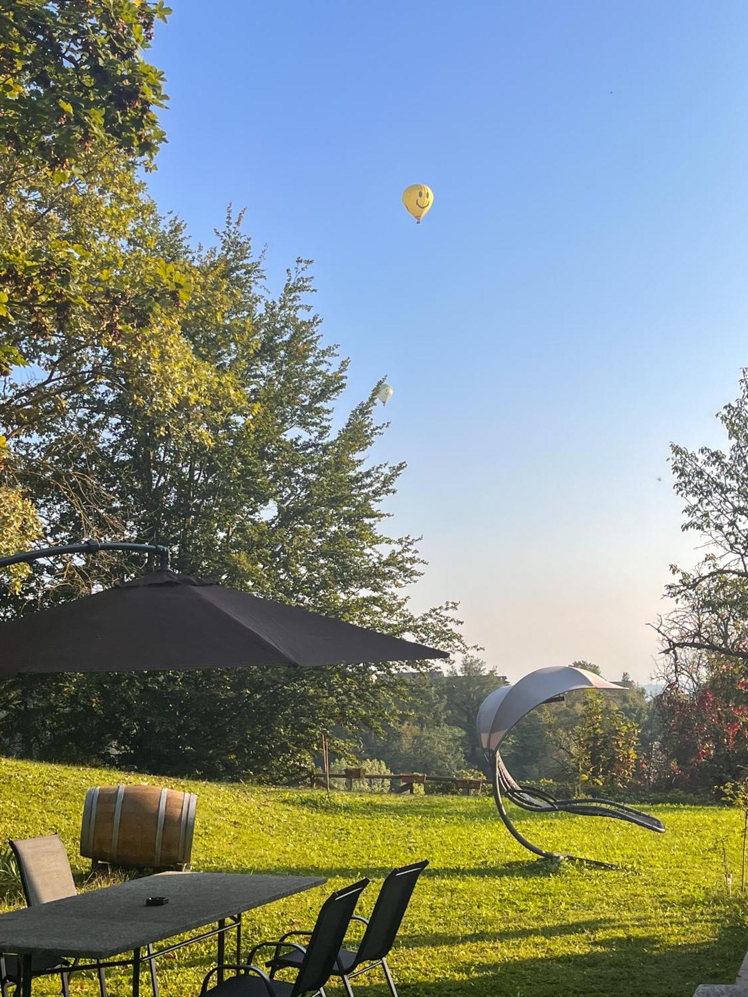 Just Langhe Casa Barolo Villa Новело Екстериор снимка