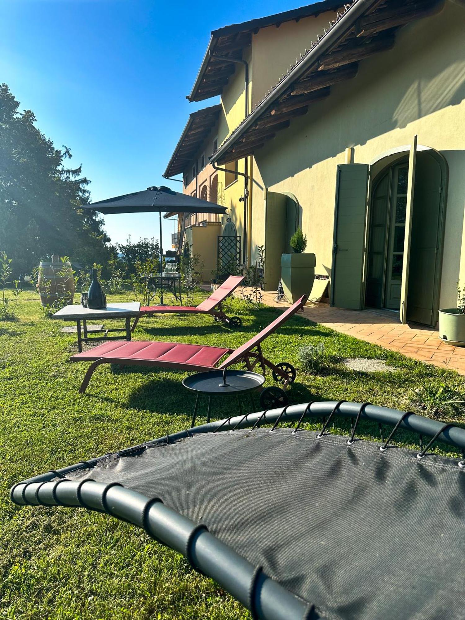 Just Langhe Casa Barolo Villa Новело Екстериор снимка