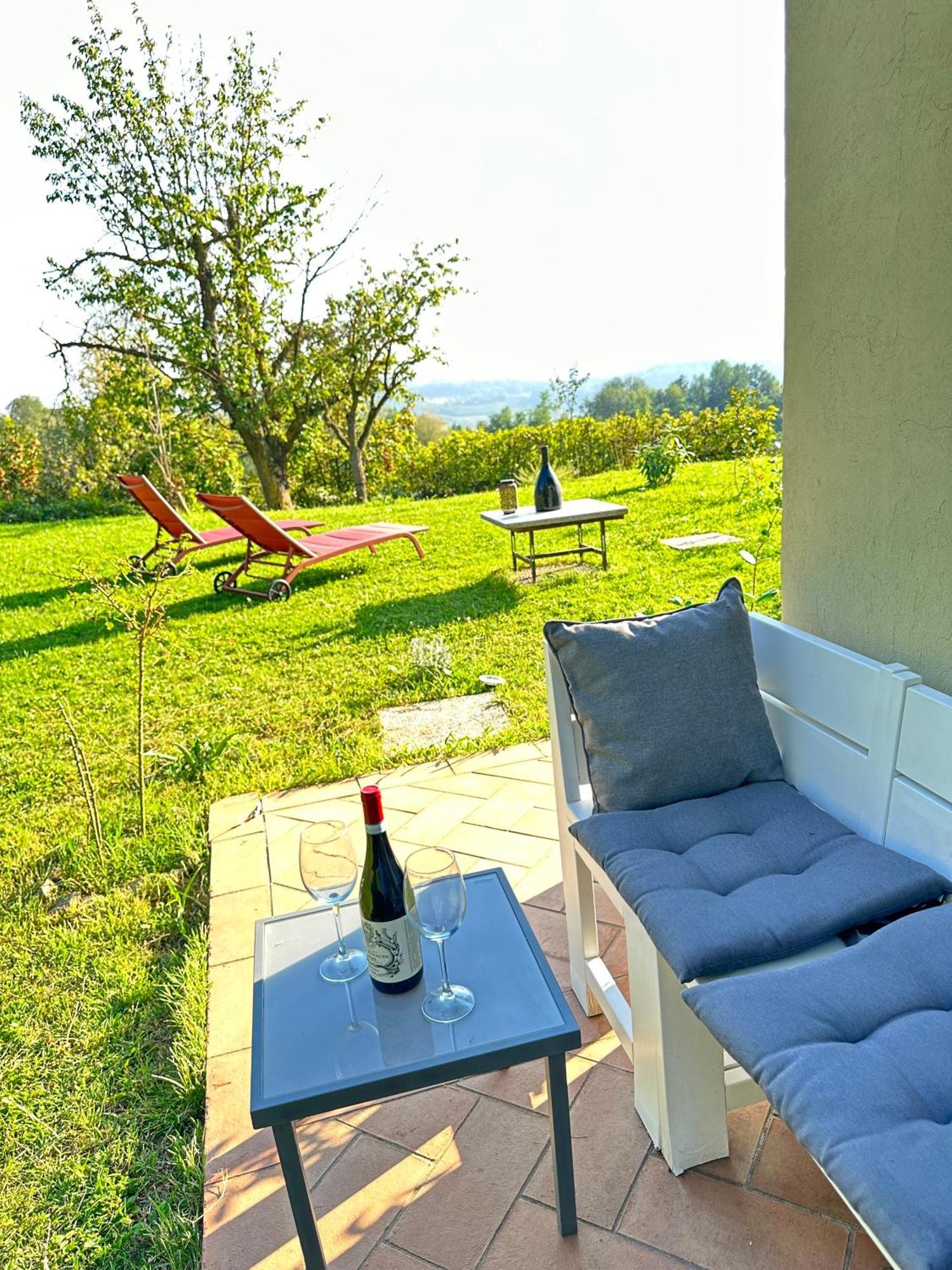Just Langhe Casa Barolo Villa Новело Екстериор снимка
